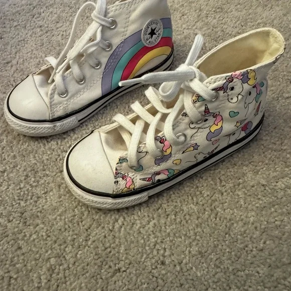 Converse Kids’ Chuck Taylor All Star High Top Sneaker, 9M, White / Unicorn - Picture 6 of 8